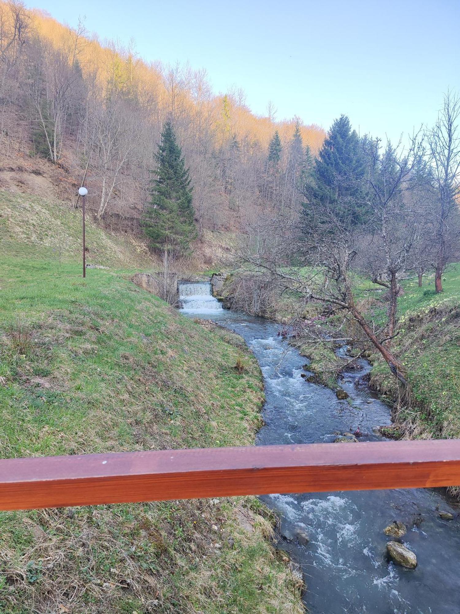 Zlatarska Dolina Bed & Breakfast Nova Varos Exterior photo