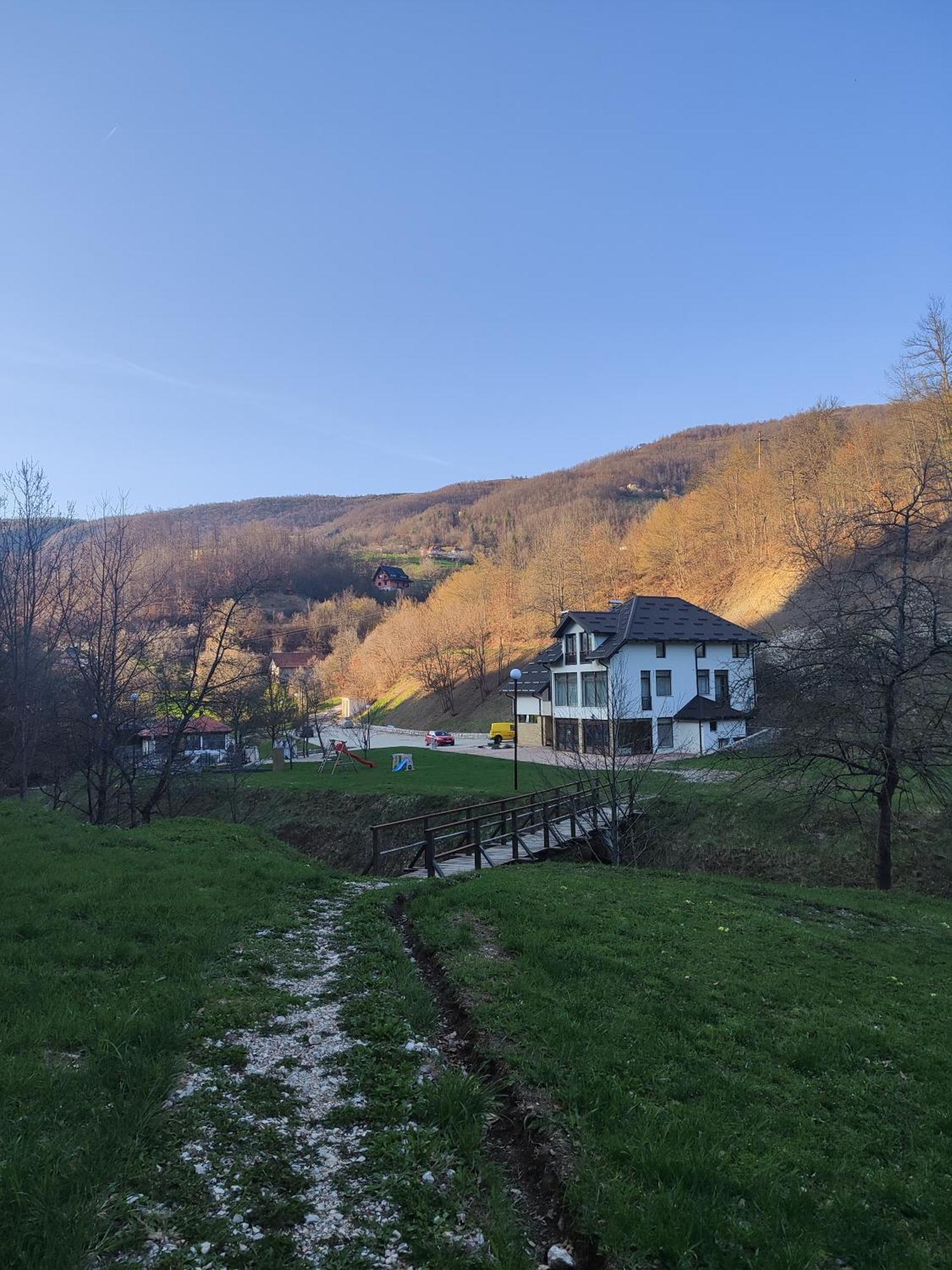 Zlatarska Dolina Bed & Breakfast Nova Varos Exterior photo