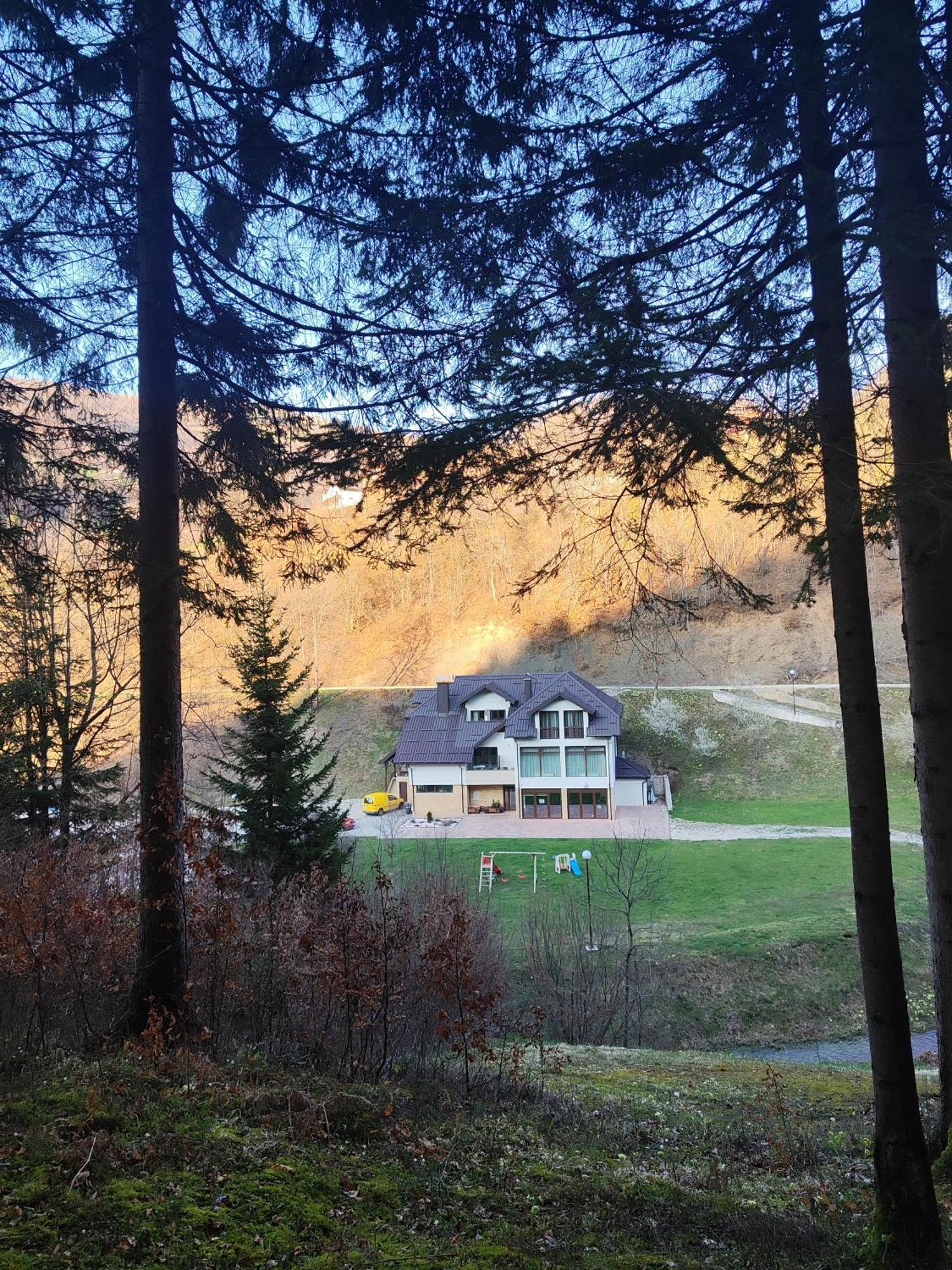 Zlatarska Dolina Bed & Breakfast Nova Varos Exterior photo